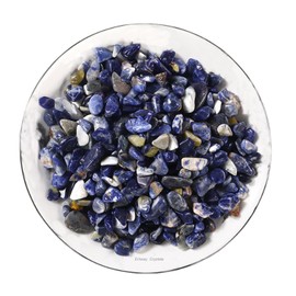 Erliway 100g Natural Sodalite Crystal Chips, 7-9mm Tumbled Chips Crushed Crystal Stone, Polished Crystal Chip for Fish Tank, Healing Tumbled Chip for Reiki Crystal Jewelry Making Home Décor