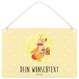 Mr. & Mrs. Panda Personalisiertes Deko Schild Glühwürmchen DIN A6 - Personalisierte Geschenke, Falter, Wandschild, Liebesbeweis, Wanddeko, Tiere, Tür
