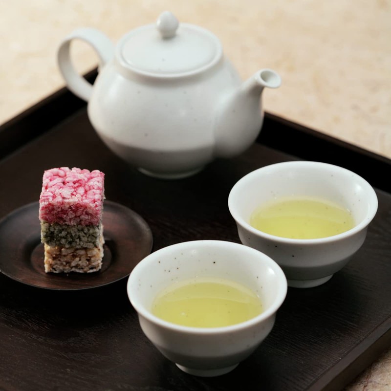Surasang Green Tea with Roasted Brown Rice Tea, Toasty and