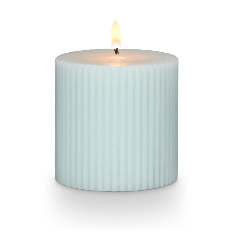 ILLUME Beautifully Done Small Fragranced Pillar Candle, Fresh Sea Salt