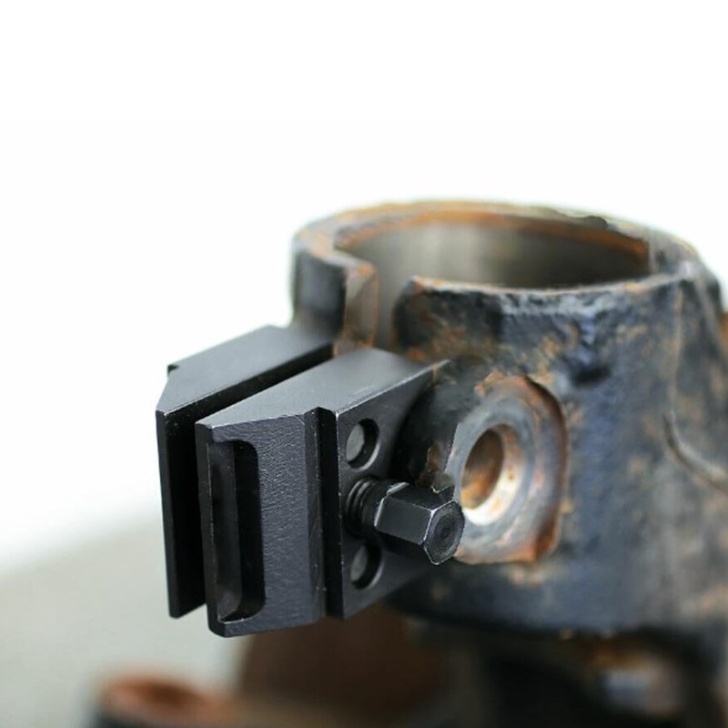 Universal Suspension Strut Split Hub Steering Knuckle Spreader Tool, Easy