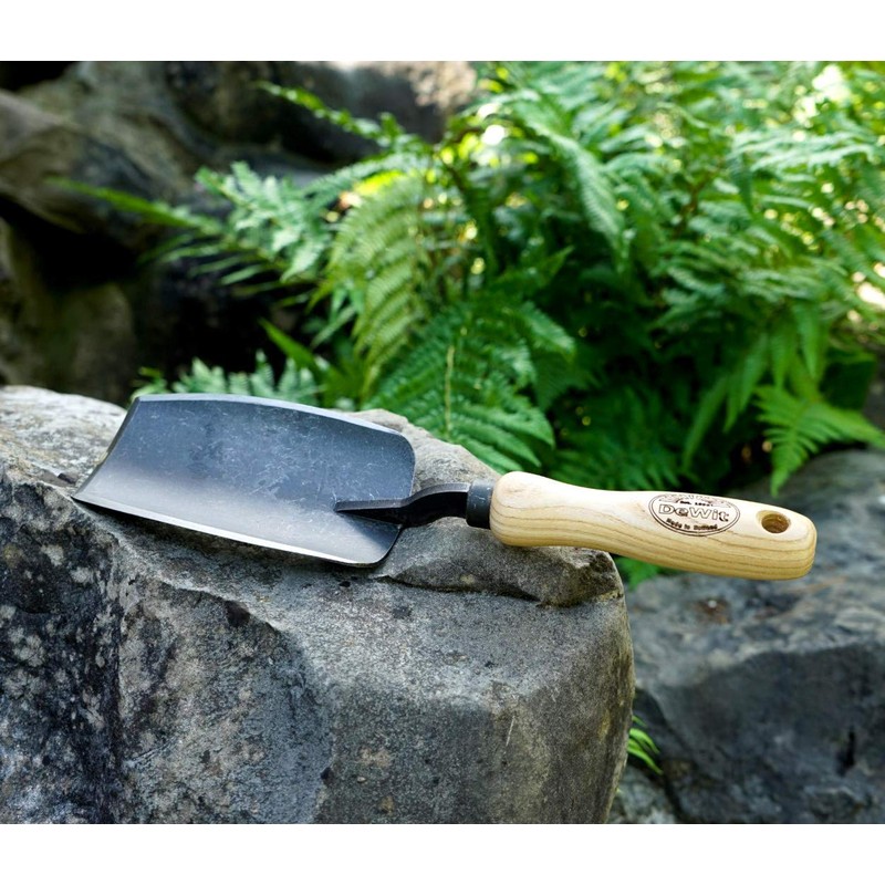 Tierra Garden - DeWit Square-Head Trowel, natural