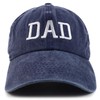 Trendy Apparel Shop Gorra de algodón de perfil bajo teñido