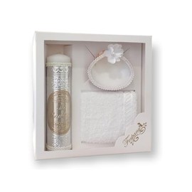 Kit Bautizo en Repujado Apl. "Mi Bautizo", Cirio, toalla y concha. (Blanco/plata)