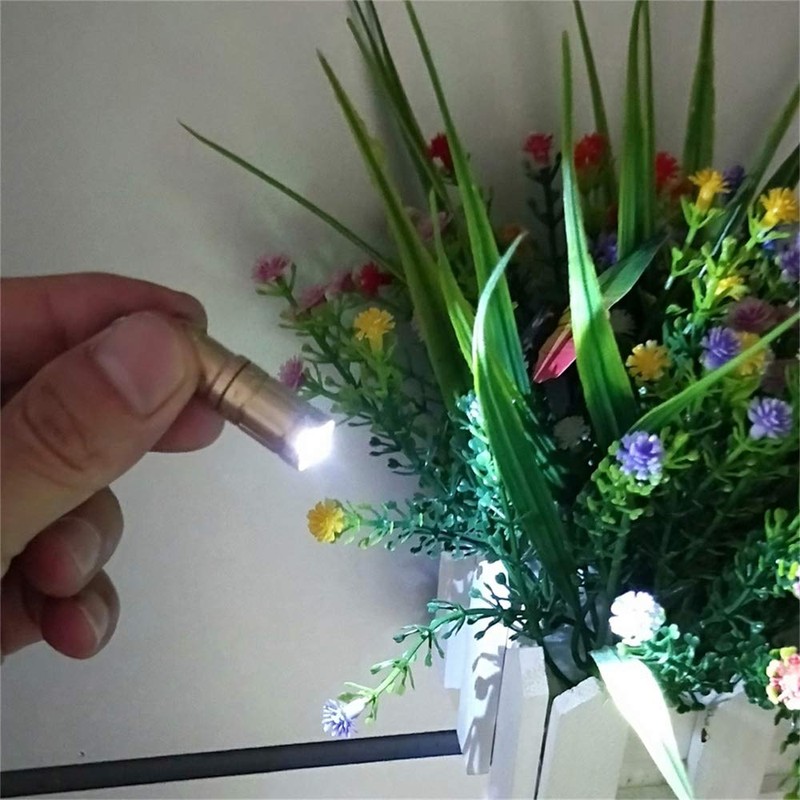 Nitefox e1 The World's Smallest Flashlight Micro Tiny Mini Keychain