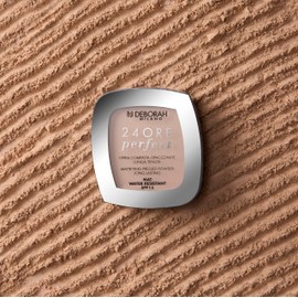 Deborah Milano - Kompakte Puder, 24 Stunden Perfect SPF 15, N2 Light Rose, ultrafeine Textur, matte Wirkung, beruhigend und regenerierend geeignet für empfindliche Haut, 9 g