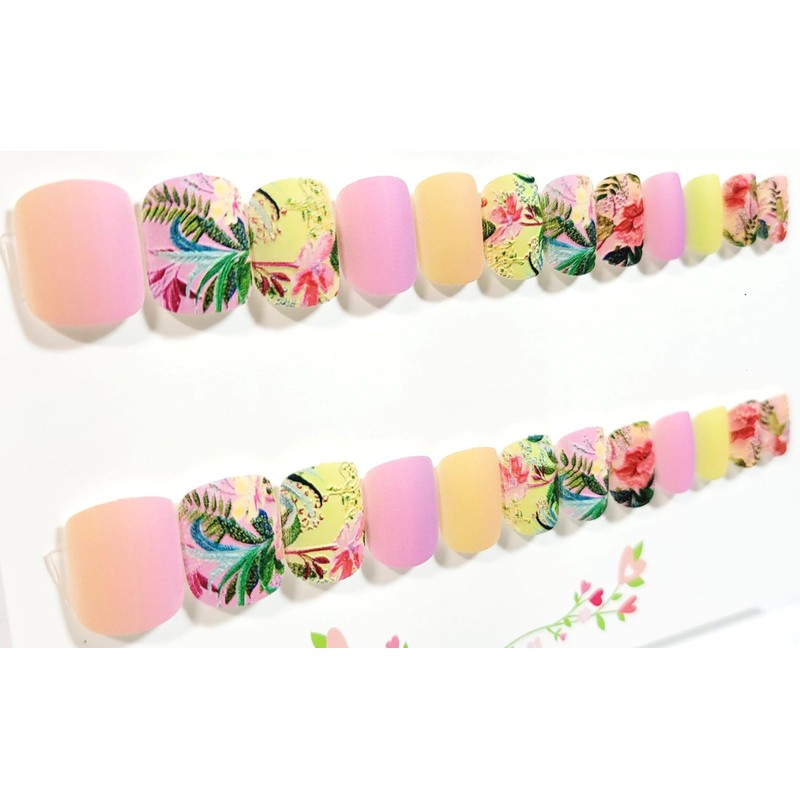 Key West Dreaming Matte Embossed Extra Short Squoval Press-On Nails