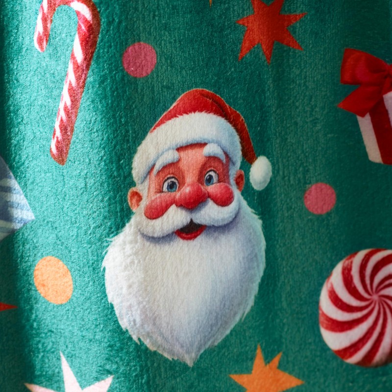 Catherine Lansfield Christmas Icons Cosy Fleece 130x170cm Blanket Throw Green