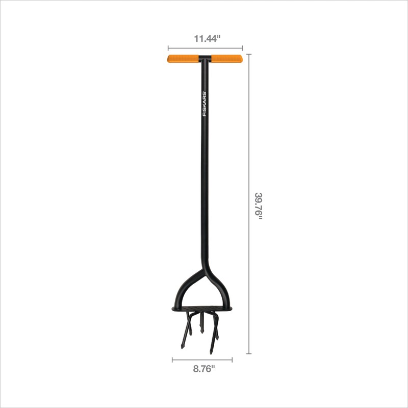 Fiskars 40" Steel Tiller, Long Handle Hand Tiller for Gardening,