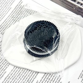 【2025 New】MOBECK Squishy Stress Relief Toy, Pinching Biscuits Simulation, Squishy Pinching，Anxiety and Relaxation Perfect Desk Accessory for Stress Relief Toys (Black+Pink) - Color: Black