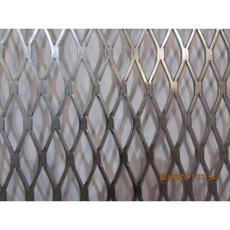 McNICHOLS 1/2 #16 304 STAINLESS STEEL FLATTENED EXPANDED METAL-----5" X