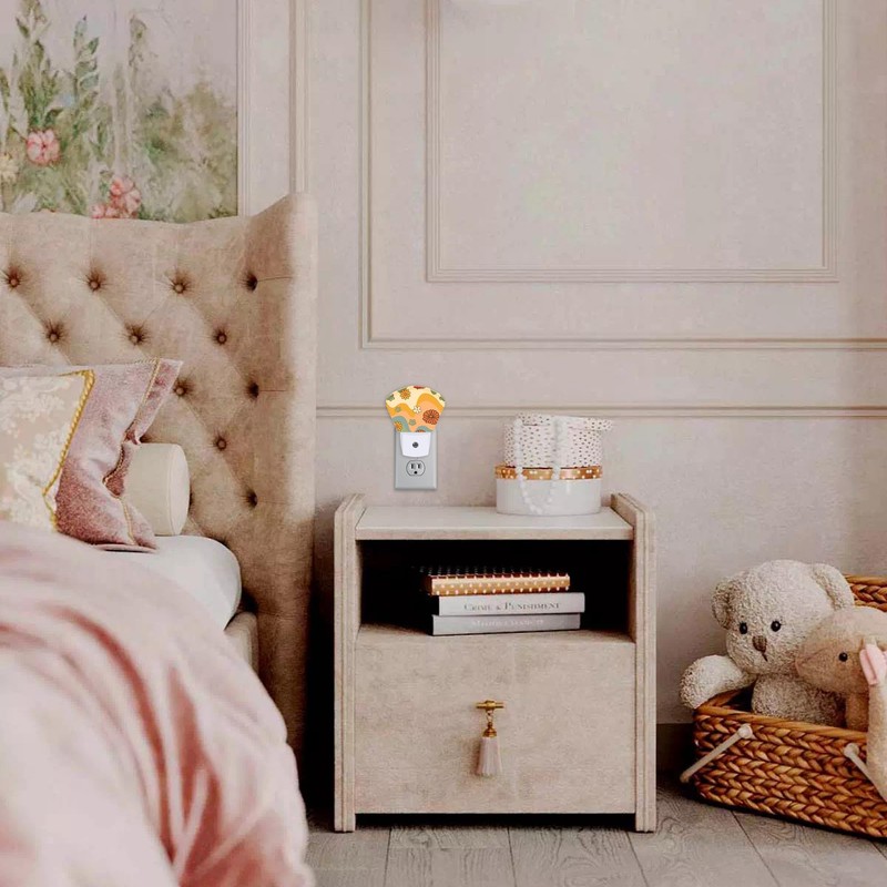 AKKAVNIA Groovy Waves and Floral Night Light Plug-in Wall Decorative