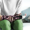 Luarisgur Arm Cast Cover Cherry Blossoms Cast Scratcher for Arm