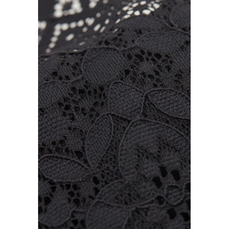 Intimissimi Woman's Lace Hipster in Black, Size M