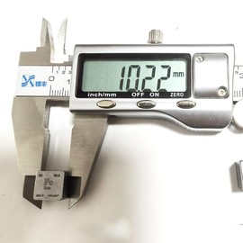 Iron Cube Set - 10mm, 1 Inch, and 1.5 Inch Sizes, 99.5% Pure, Polished Metal Samples with Chamfered and Sharp Edges, Ideal for Collectors and Industrial Applications (0.39inch(10mm))