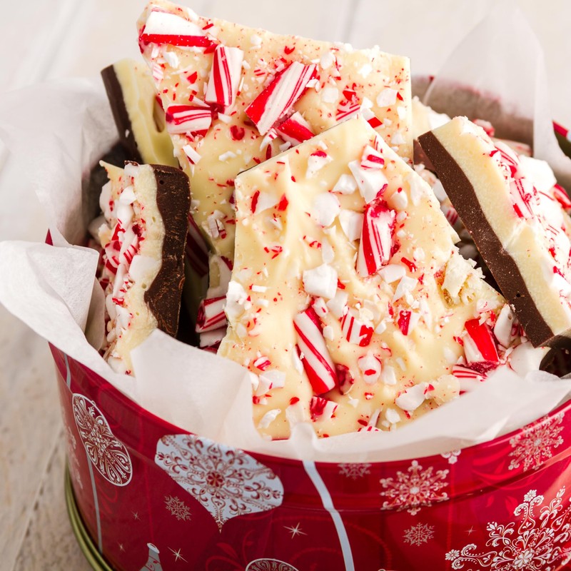 Crushed Peppermint Candy Pieces, Red & White, Mint Flavored Bits