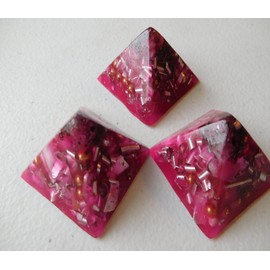 3 Pink Glow Small Pyramids Crystal Orgone Generator Energy Accumulator 7.83Hz/432Hz/528Hz/Advance Harmonics Many Beautiful Ingredients and Colors!! (Pink Glow)