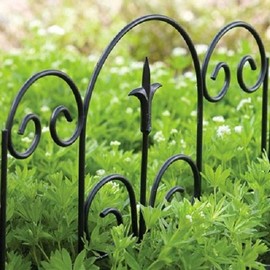 Panacea Garden Edge With Finial 16 " H X 18 " W Wrought Iron Black Boxed