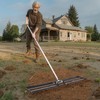 VEVOR Lawn Leveling Rake, Lawn Leveler with 83.9 in Handle,