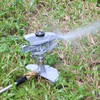 STYDDI Professional Heavy Duty Pulsating Sprinkler on Metal 3-Pronged Step