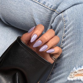 KQueenest Soft Gel Press on Nails Almond – Sheer Grau Violett Nägel zum Aufkleben Mandel Mittel, Einfarbig Lila Fake Nails mit Kleber, Glänzend Natürlich Künstliche Nägel Set für Frauen, 24 Stück