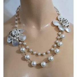 Claire Kern Creations Mother of Pearl Flowers Handmade Double Strand Necklace 2 x Earrings
