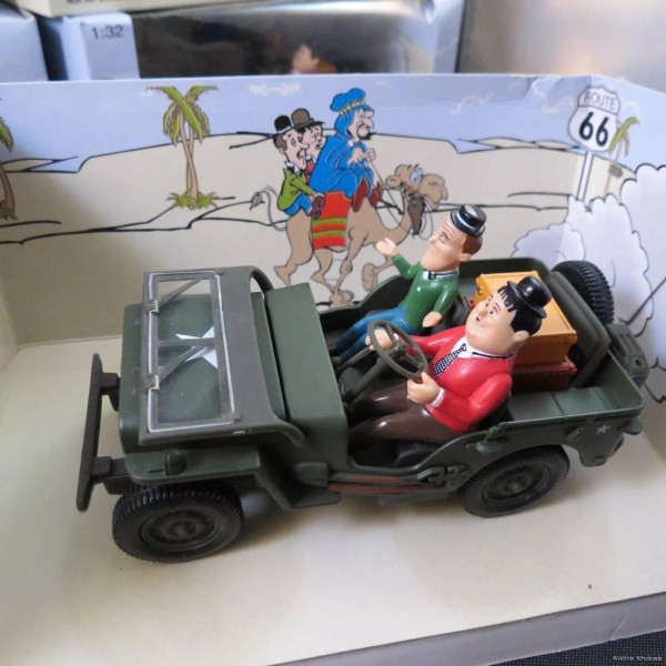 LAUREL AND HARDY IN JEEP TRUCK 1:32 WWII ARMY DIECAST