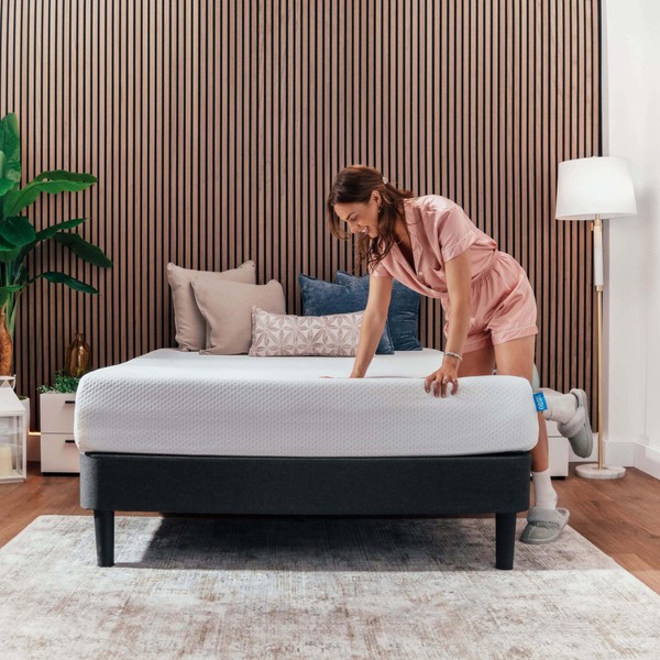 Nestl Green Tea Queen Mattress 10 Inch - Cooling Graphite