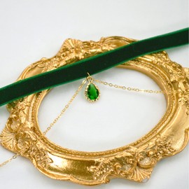 MOMOCAT Green Teardrop Velvet Choker Necklace for Women Goth Emo Chokers Gothic Jewelry Tatoo Choker Western Necklaces Victorian Vintage Necklace Accessories for Women