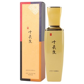 Essence type herbal skin toner that leaves your skin moisturized 150ml / 촉촉한 피부로 가꿔주는 에센스 타입 한방 스킨 150ml