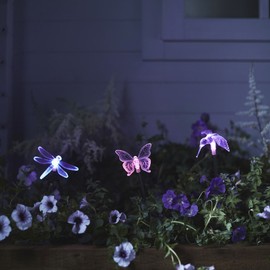 Lights4fun 3er Set Solar Stableuchten Gartendeko Libelle Kolibri Schmetterling Solarlampen für Außen Garten Wegeleuchten Außen Solar Gartenleuchten für Außen