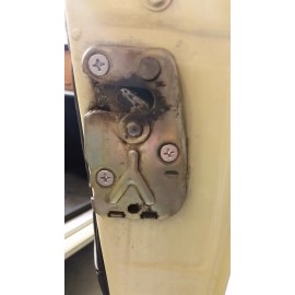 Triumph TR250-TR6 Spitifire Stainless Steel  Screw Set for Door Latch