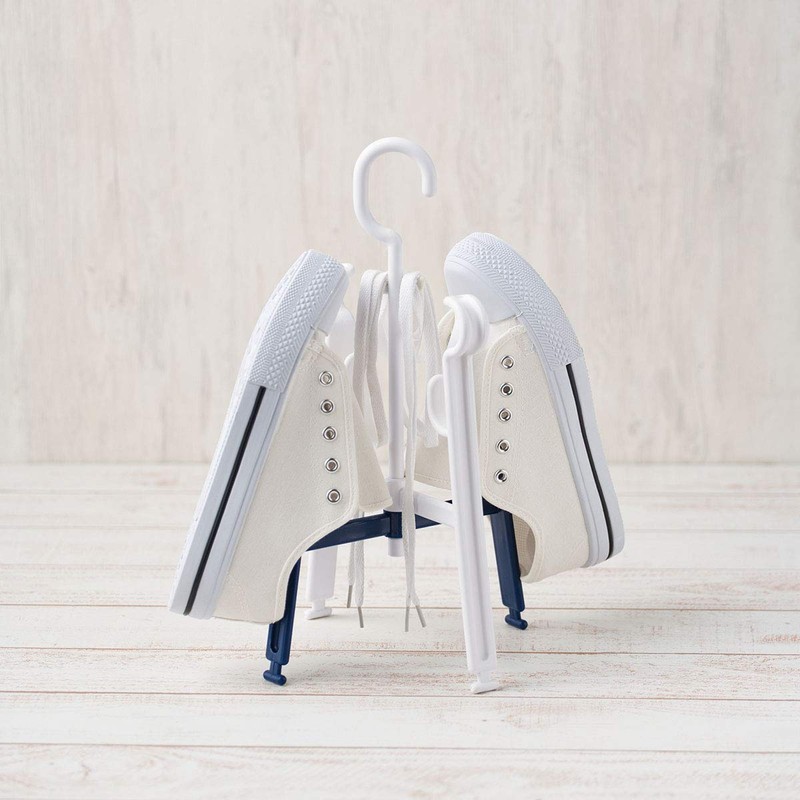 Sekisuijushishoji Shoe Stand SK-1WR White & Royal Blue