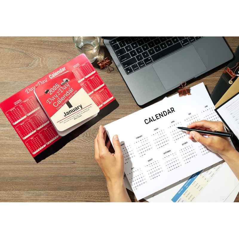 2025 Desktop Daily Tear off Calendar Free Standing
