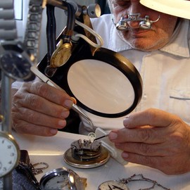 Stainless Steel Tweezers, with Curved Serrated Tip Multipurpose Sewing Machine Tweezers Forceps for Craft Repairing