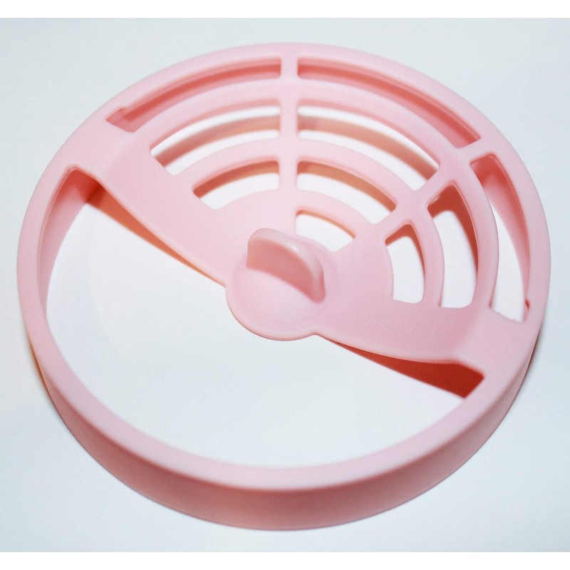 Tupperware Quick Shake Hand Held Mixer in Soft Pink