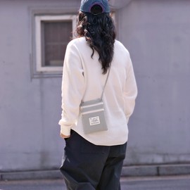 Iconic 아이코닉 플로비 사코슈 미니크로스백 (가벼운 여행 핸드폰 보조 가방) Iconic Flobby Sacoche Mini Crossbody Bag (Lightweight Travel Phone Accessory Bag)