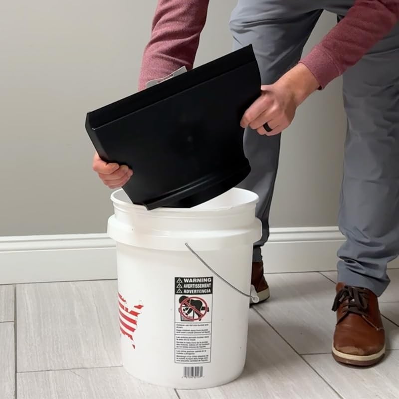 Formit Bucket Dustpan