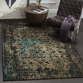 SAFAVIEH Classic Vintage Collection Accent Rug - 4' x 6', Black & Olive, Distressed Design, Non-Shedding & Easy Care, Ideal for High Traffic Areas in Entryway, Living Room, Bedroom (CLV223B)