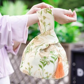 koundeneko Japanese Style Handbag, Floral Pattern, with Tassels, Hand Held Pouch, Yukata, Kimono, Kimono, Coin Accessories, Keys, Wallet, Small Items, Fireworks Display, Summer Festival, Coming of Age