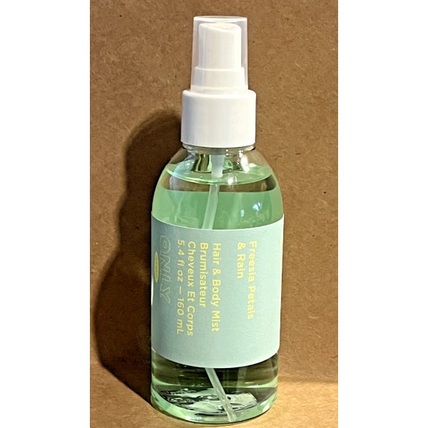 Old Navy Kindred Goods Freesia Spirits & Rain Hair &