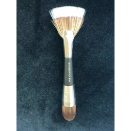 Urban Decay  Pro Contour Shapeshifter Brush (F113)