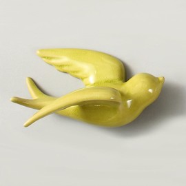 Levemolo Ceramic Hanging Swallows Wall Mounted Decor 6.49X4.72X3.14 Inch Nordic Style Indoor Outdoor Bird Art for Home Wall Decoration