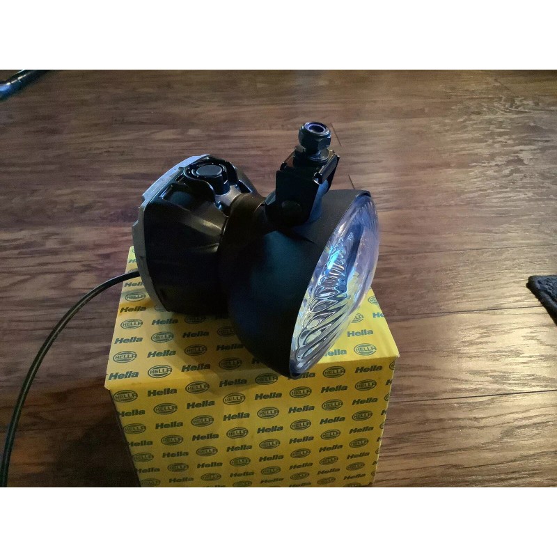 Hella Xenon Oval 100 X-power pack Work light New In