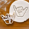 Shaka Hand Sign Cookie Cutter, 1 Piece - Bakerlogy