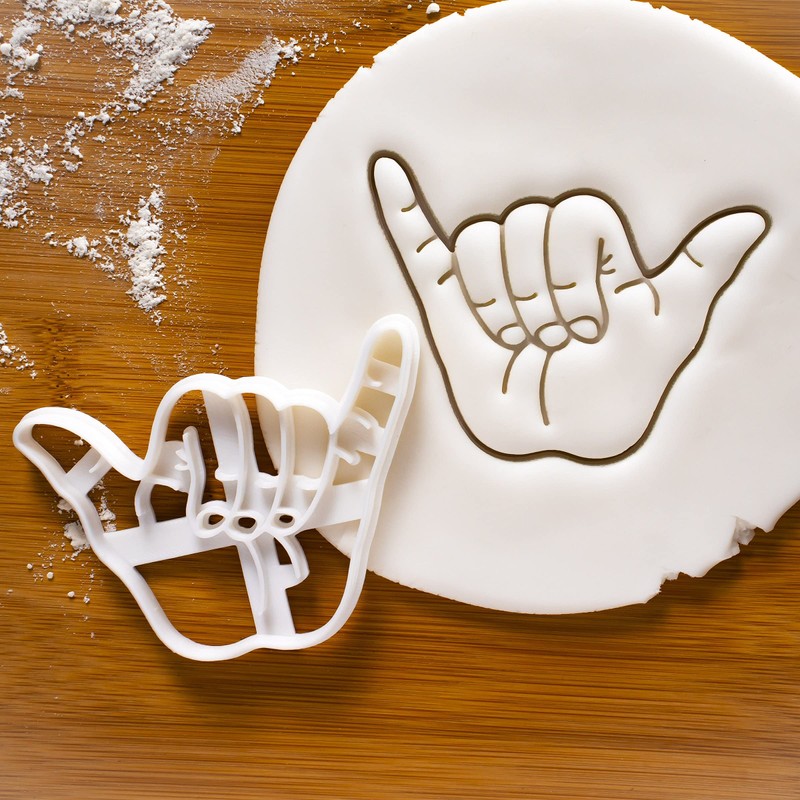 Shaka Hand Sign Cookie Cutter, 1 Piece - Bakerlogy