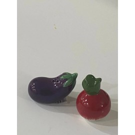 Cracker Barrel NEW MINI EGGPLANT RADISH CB SALT AND PEPPER SHAKER SET FREE SHIP