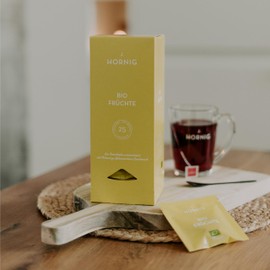 J. Hornig Bio Früchtetee, Früchtetee im Premium Pyramidenteebeutel, fruchtig-vollmundiger Geschmack, bio-zertifiziert, 25 biolgisch abbaubare Teebeutel