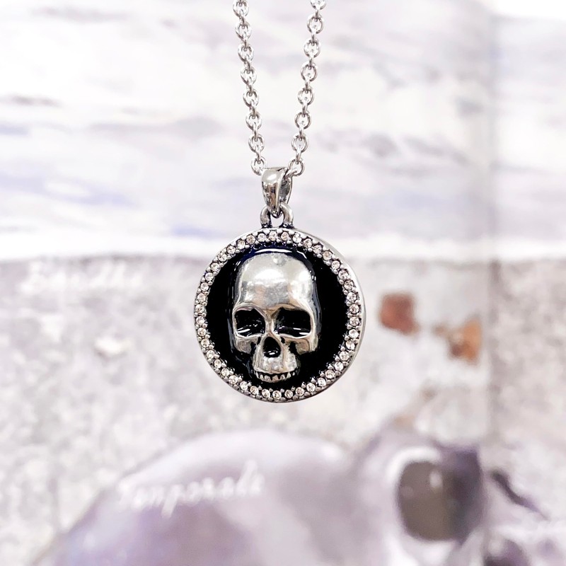 Controse Skull Necklace - cool skull pendant with 42 crystals