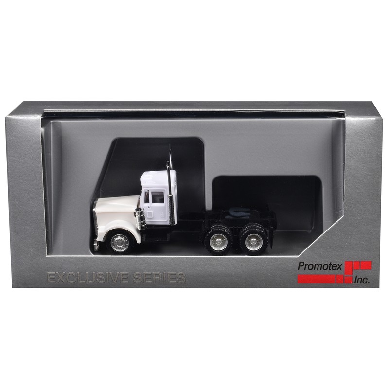DCD Kenworth W900 1/87 (HO) Plastic Model Car Short Day